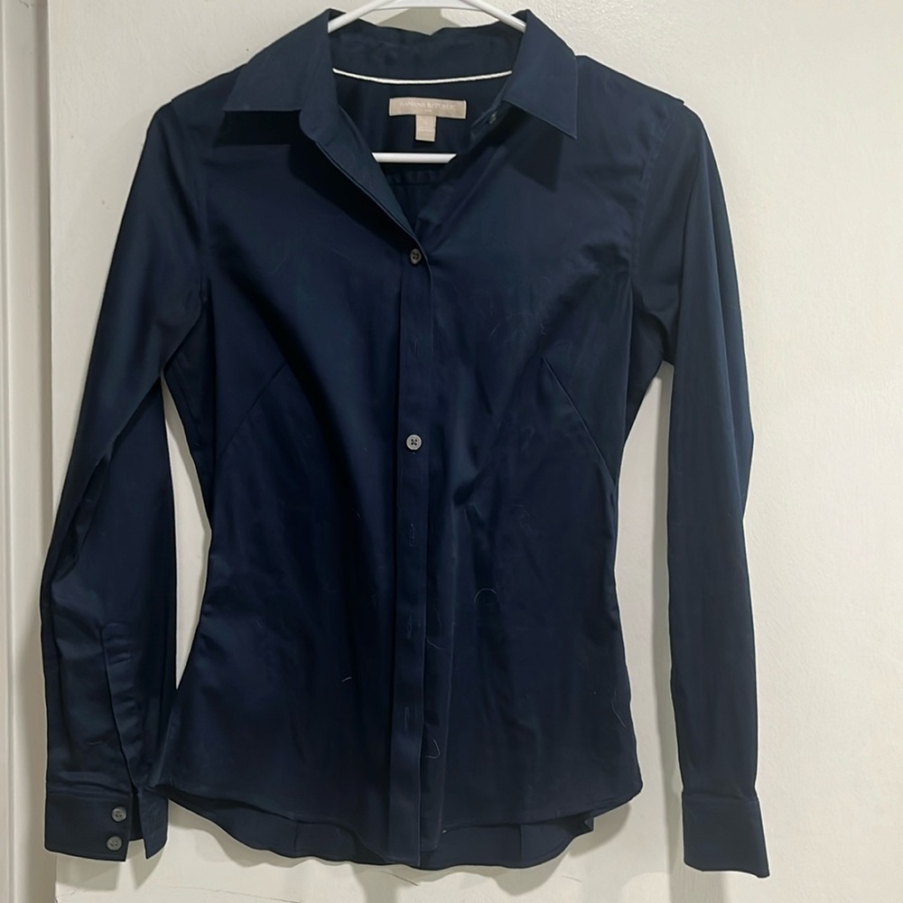 Banana Republic Fitted Button Up Shirt